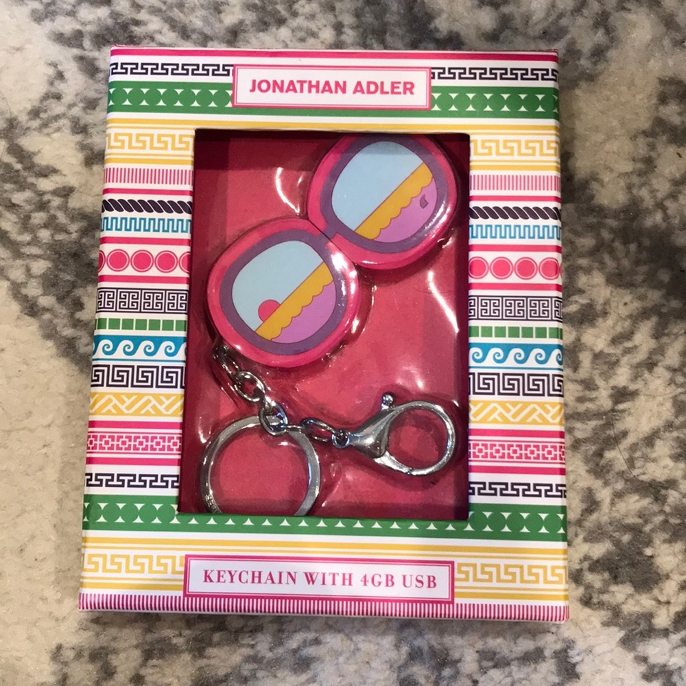 New in package Jonathsn Adler Keychain USB